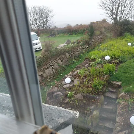 Kitts Cottage, Redruth, Cosy Cornish Retreat
